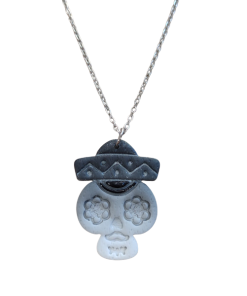 Collar 824