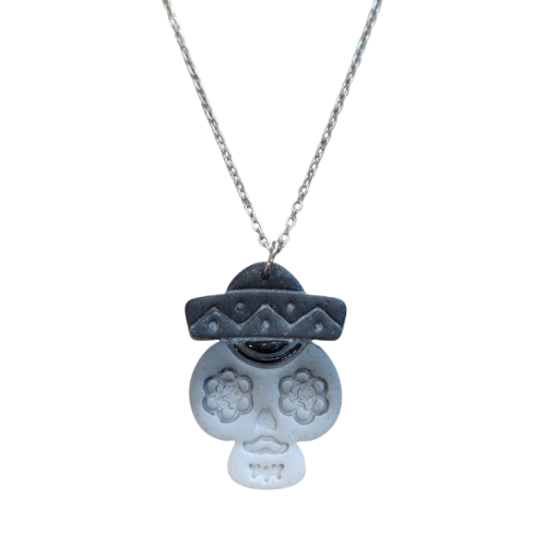 Collar 824